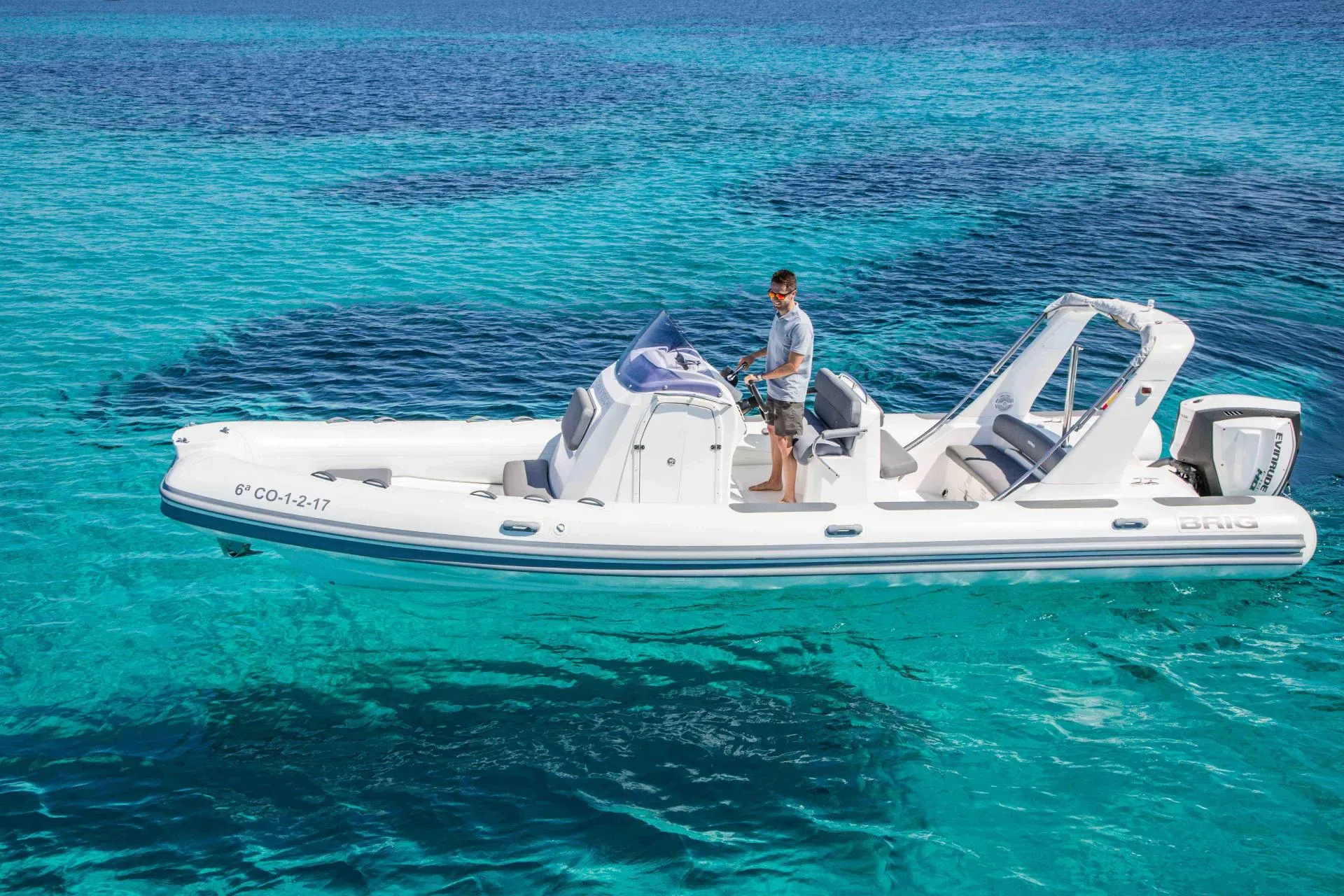 26 BRIG 780 "Catch me if you can" — Ibiza
