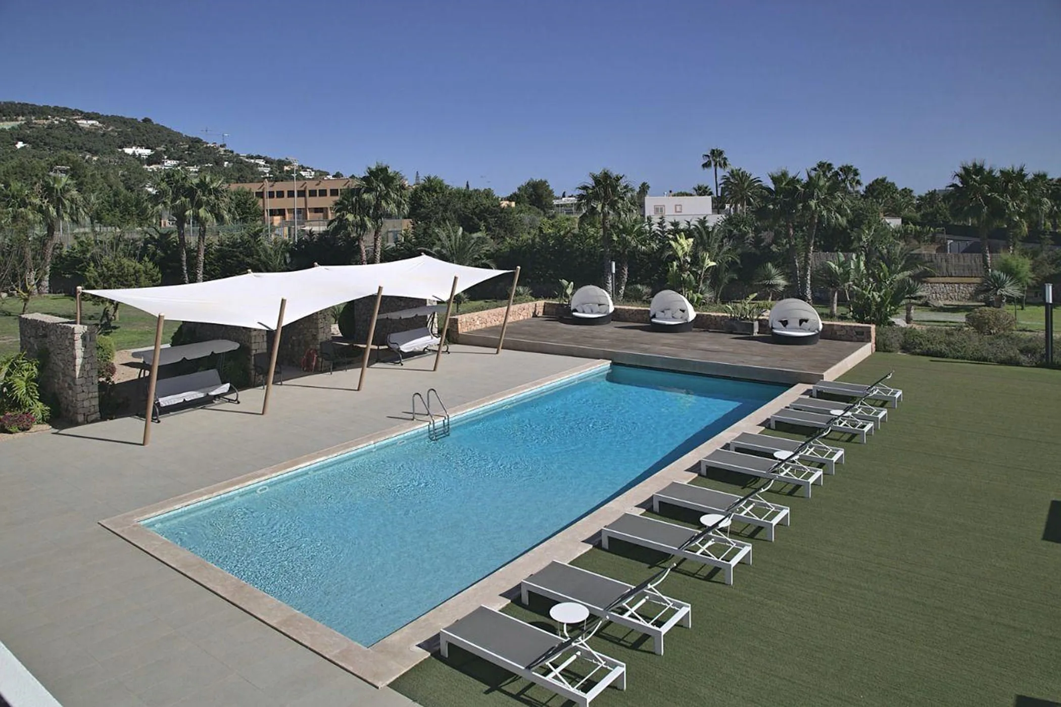 Casa Fourteen — image 32