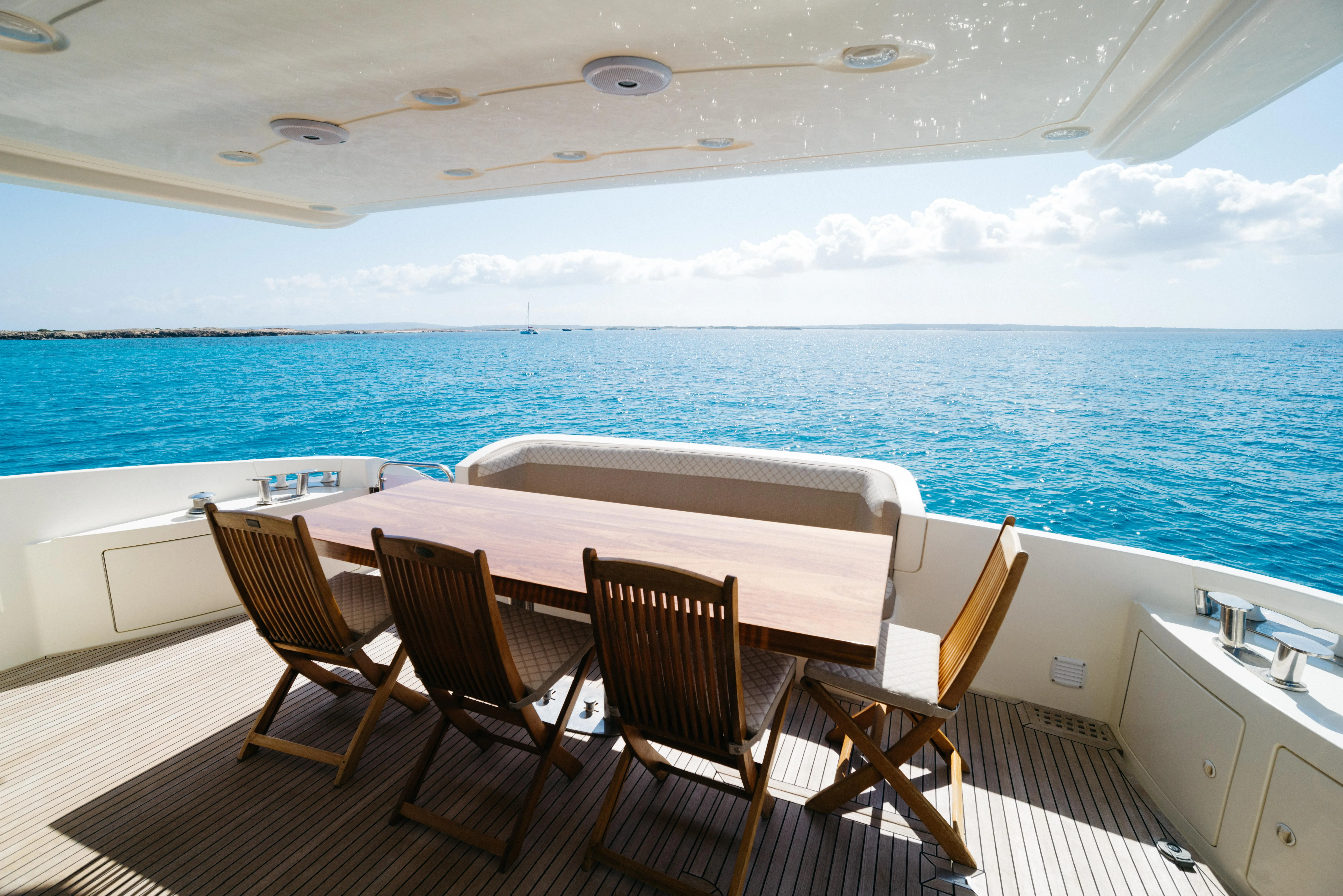 68 AZIMUT 68E "Foundation" — Ibiza