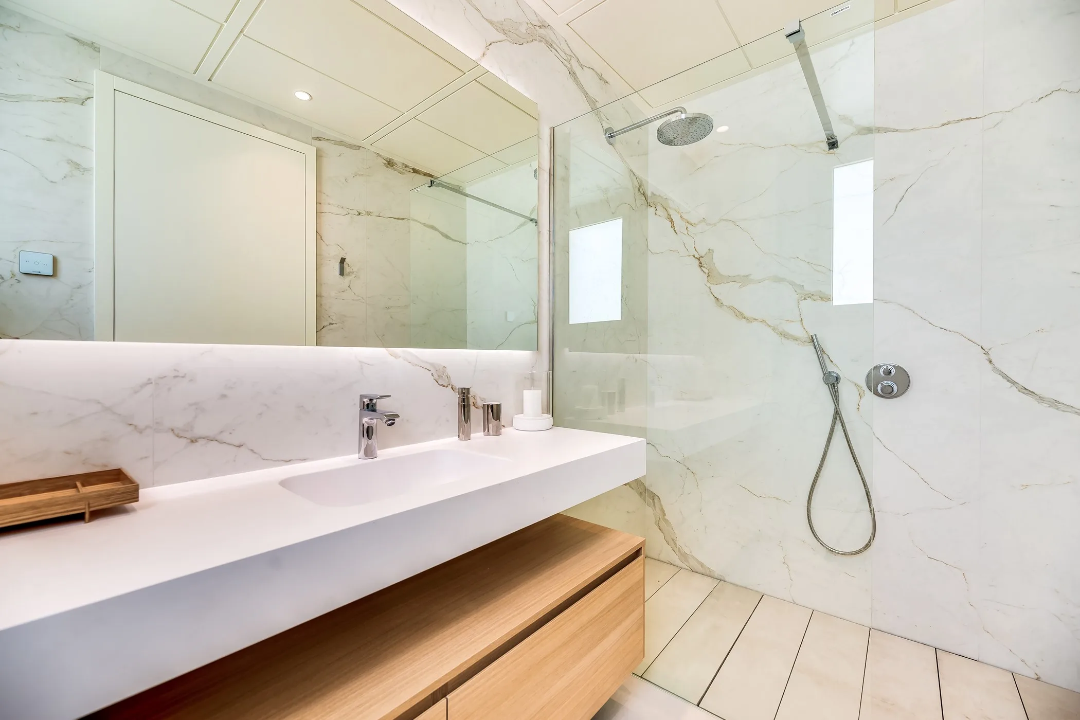 The Golden Penthouse — image 38