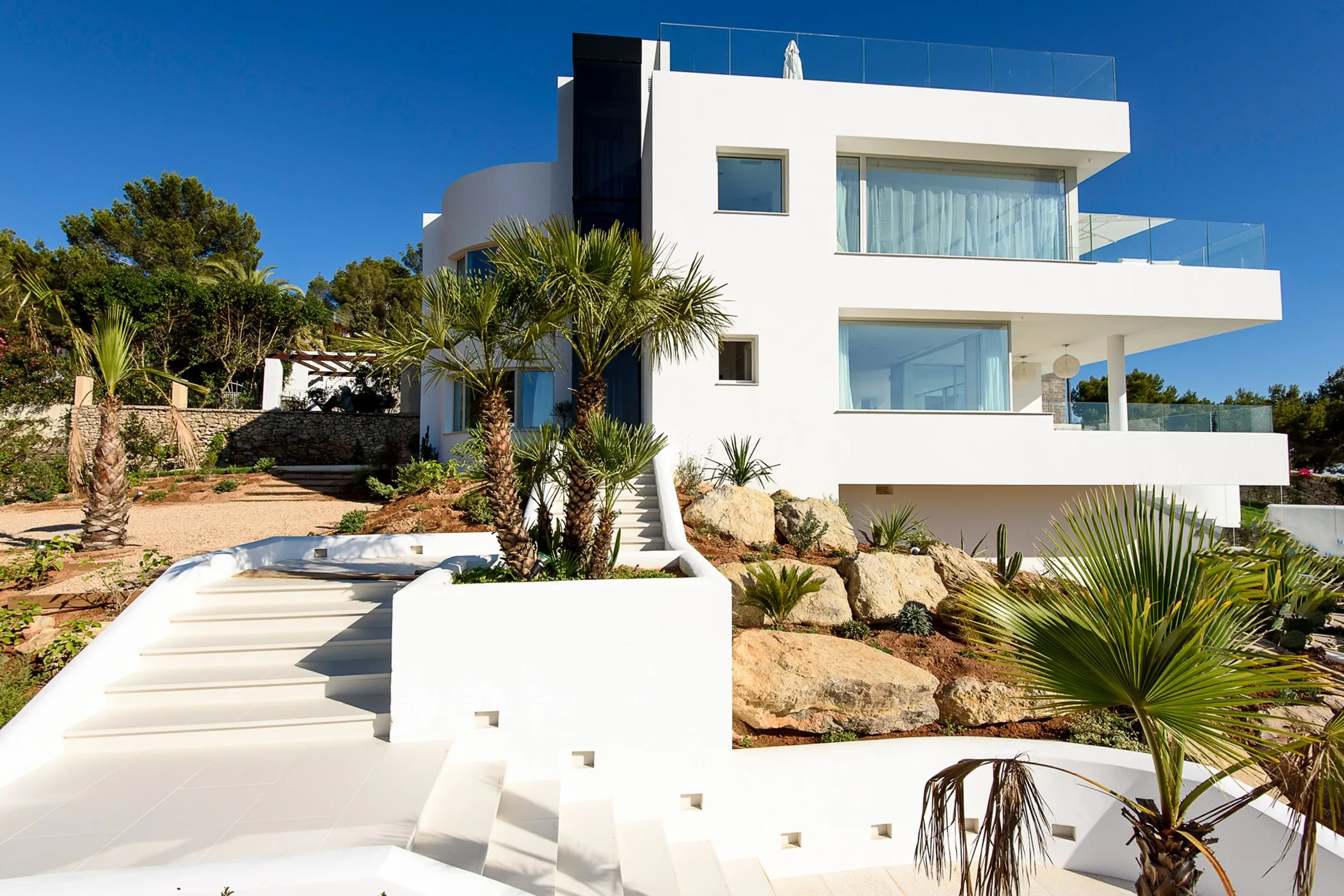Villa Equis — cap-martinet