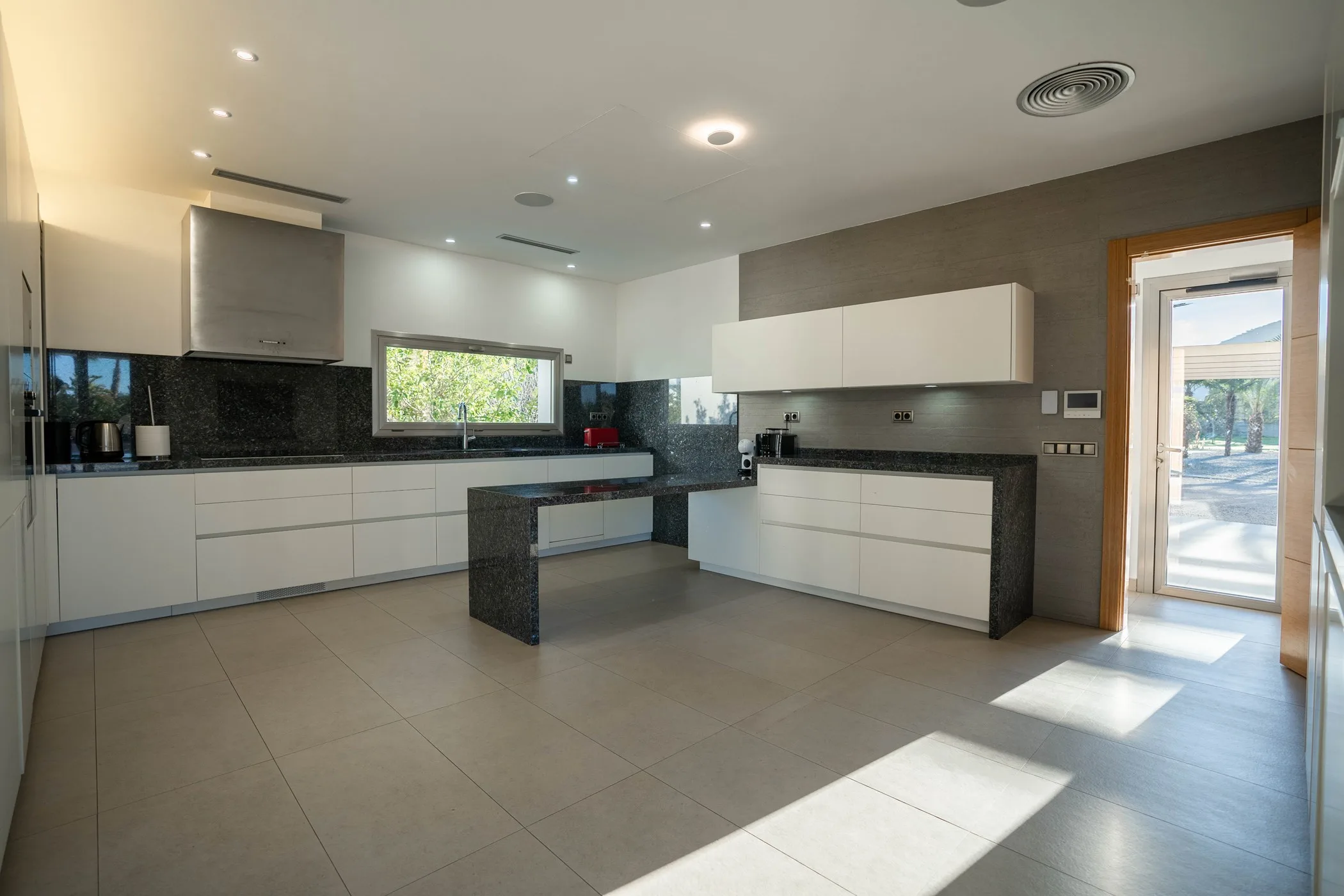 Casa Fourteen — image 11