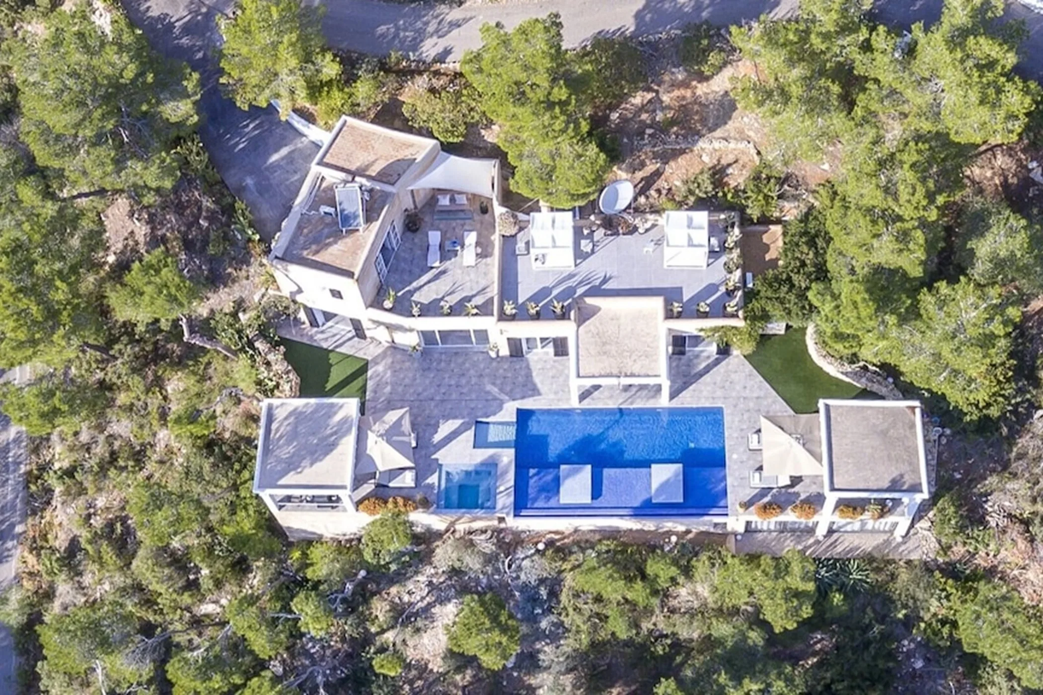 Villa Escondida — image 30