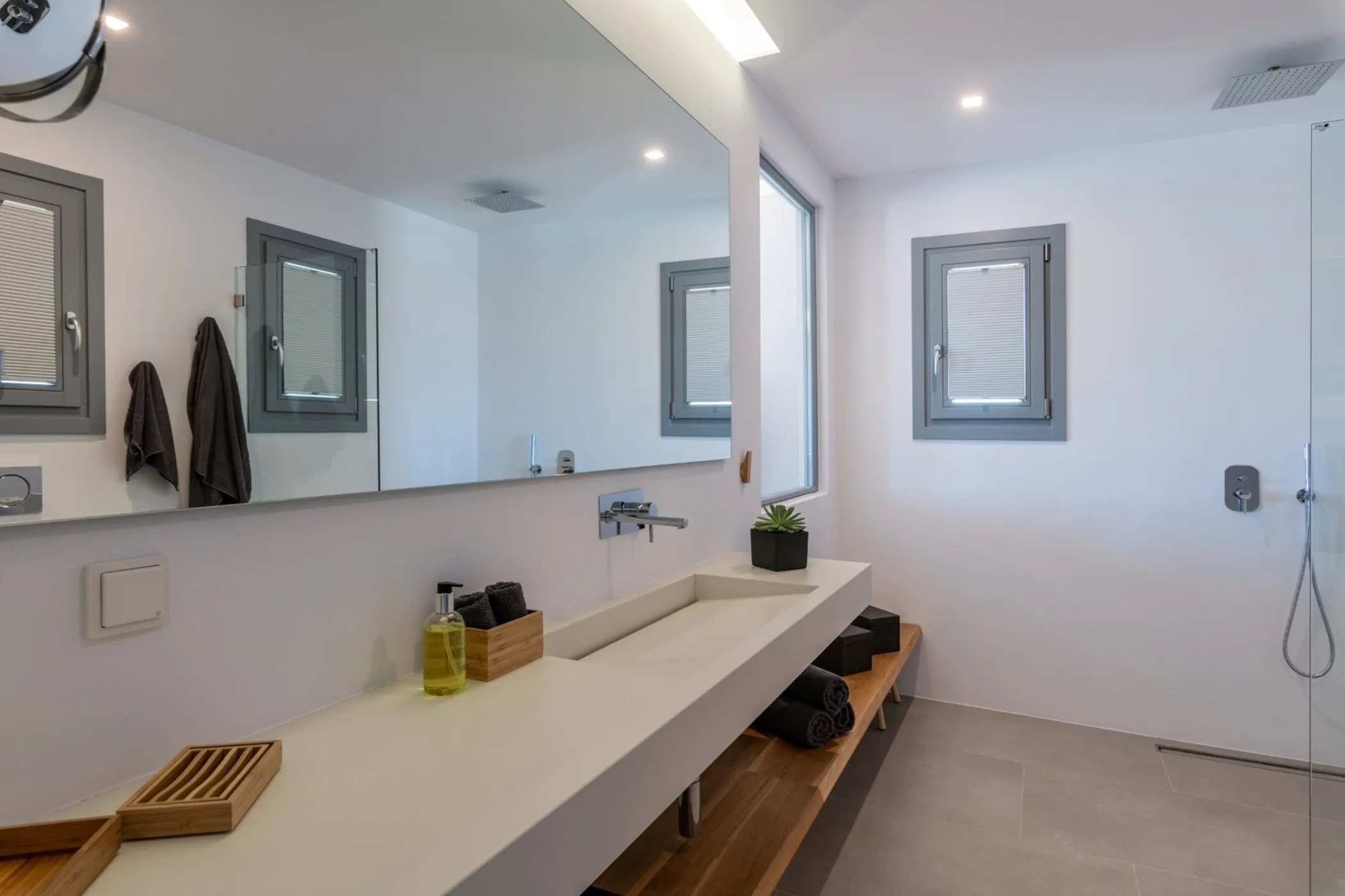 White Rock — image 66