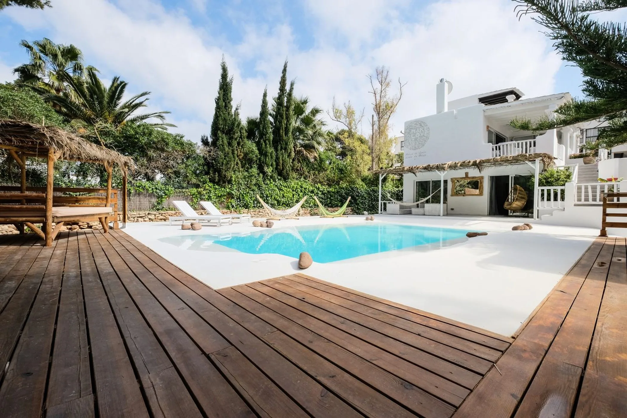 Casa Clareta — roca-llisa