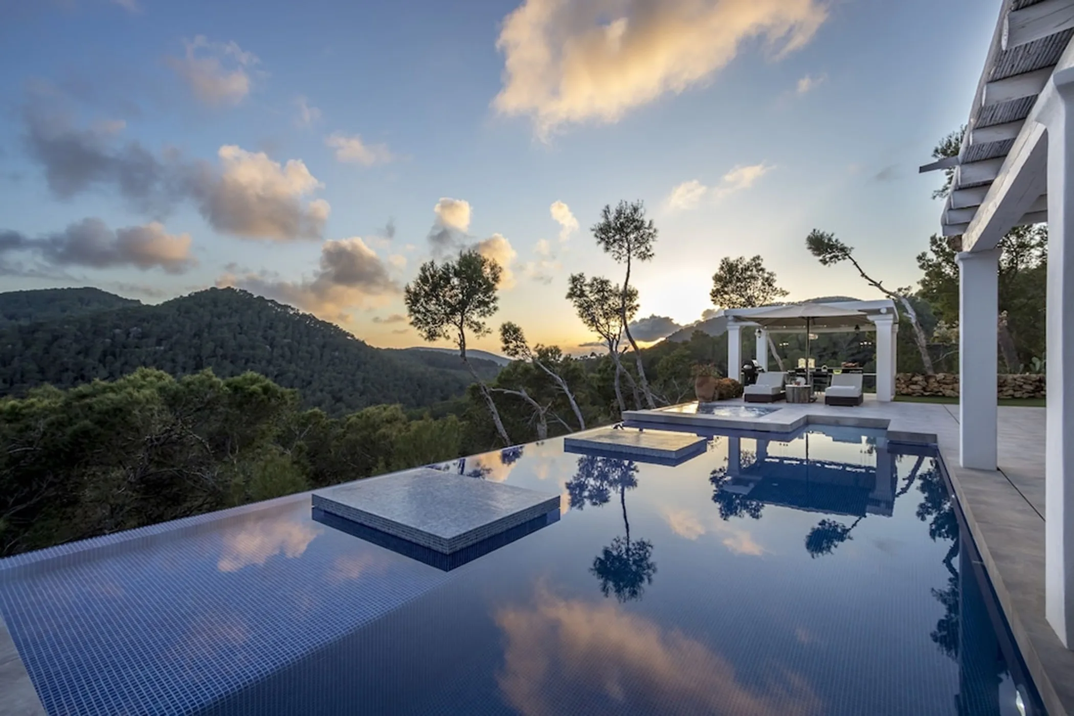 Villa Escondida — image 23