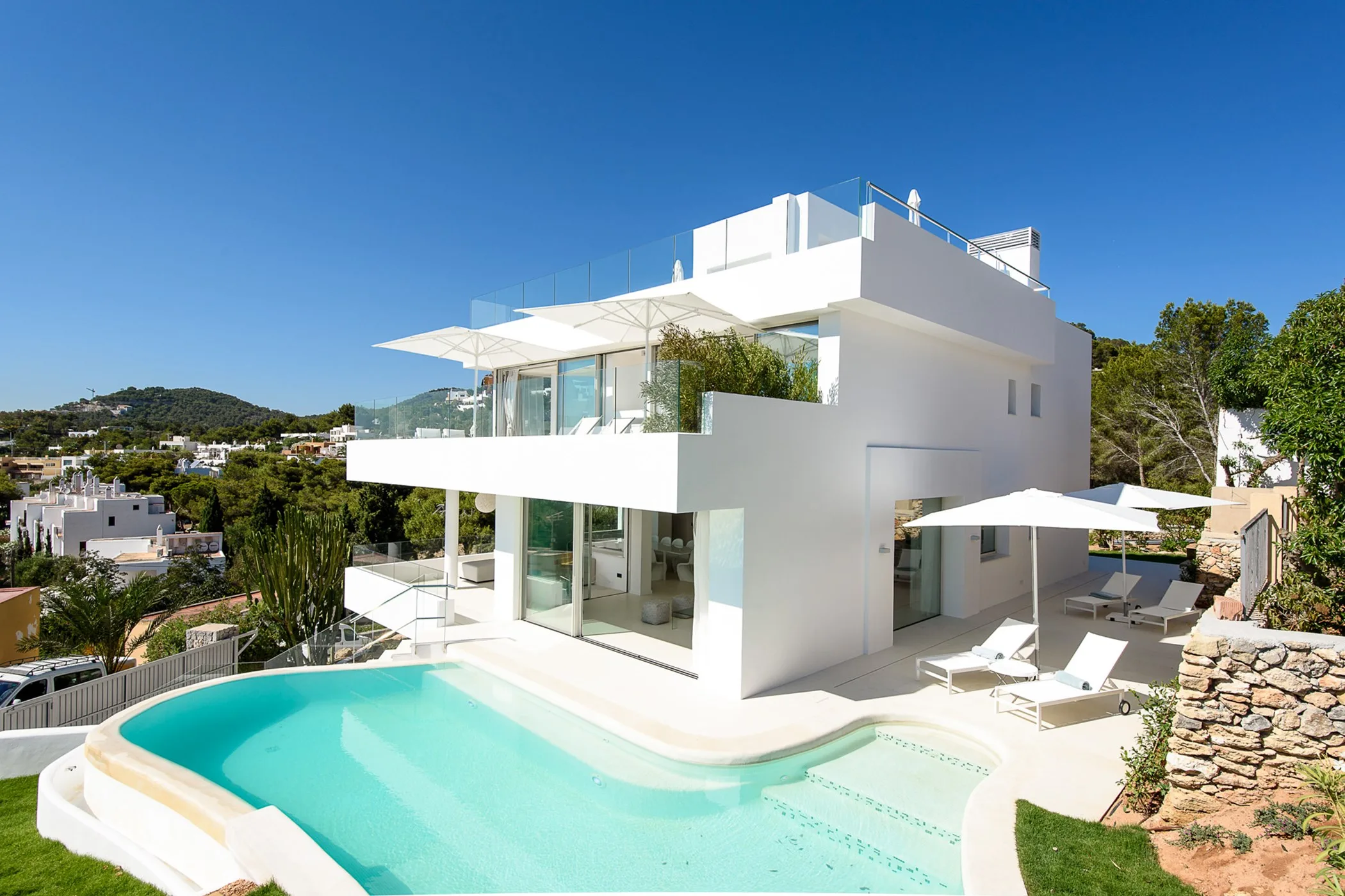 Villa Equis — cap-martinet