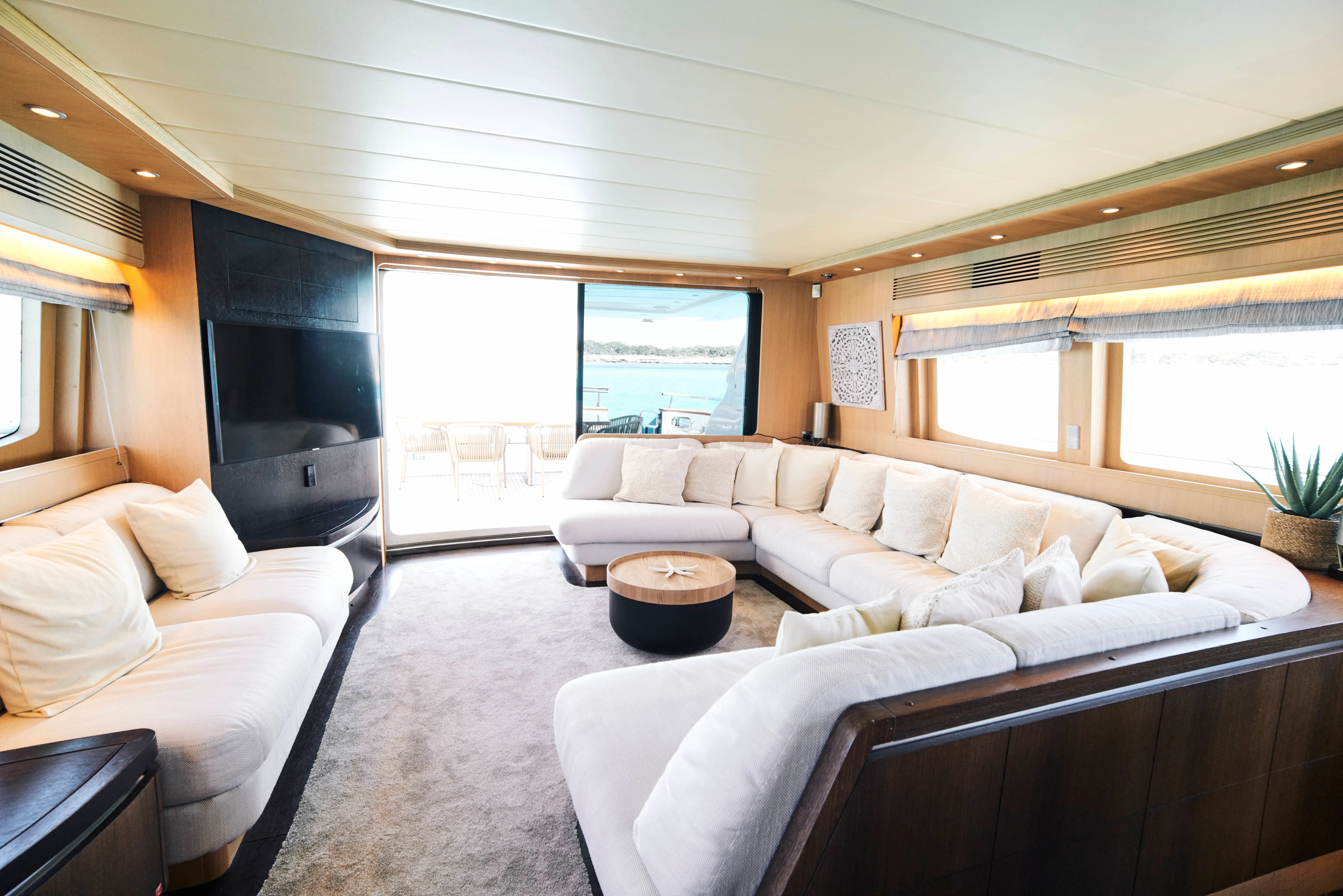 99 MAIORA "Lady KC" — image 12