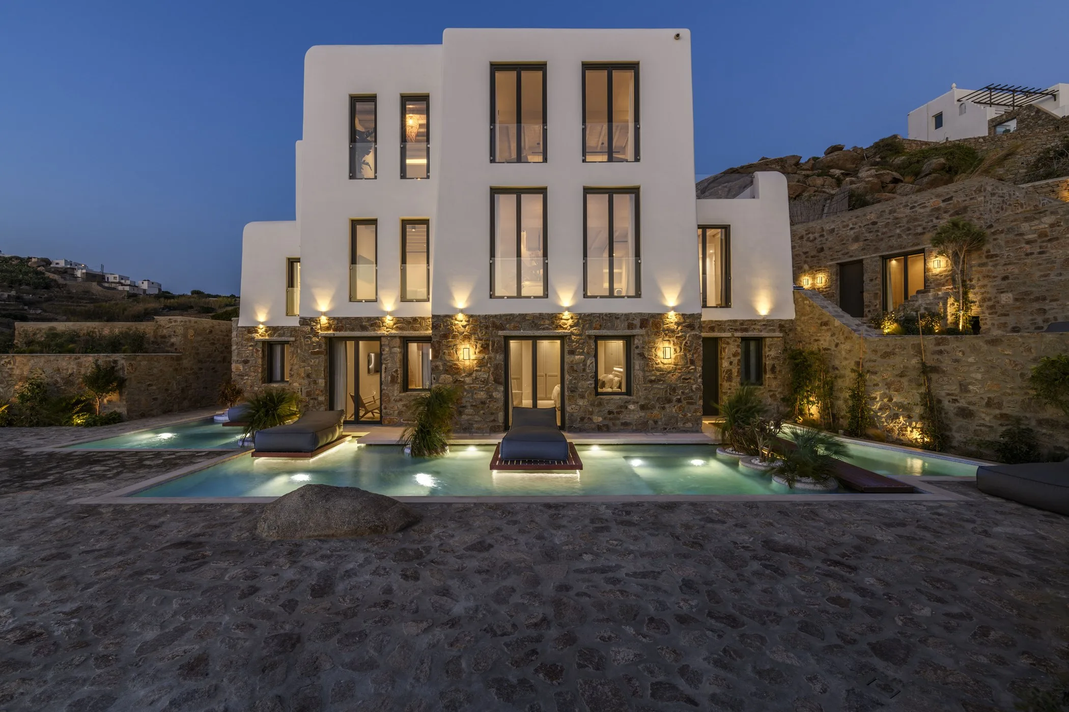 Villa White Mansion — image 39
