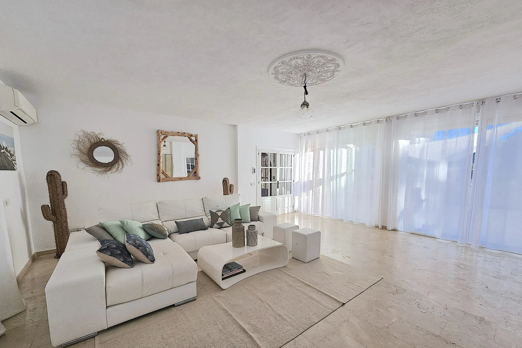 Villa Dama — image 48