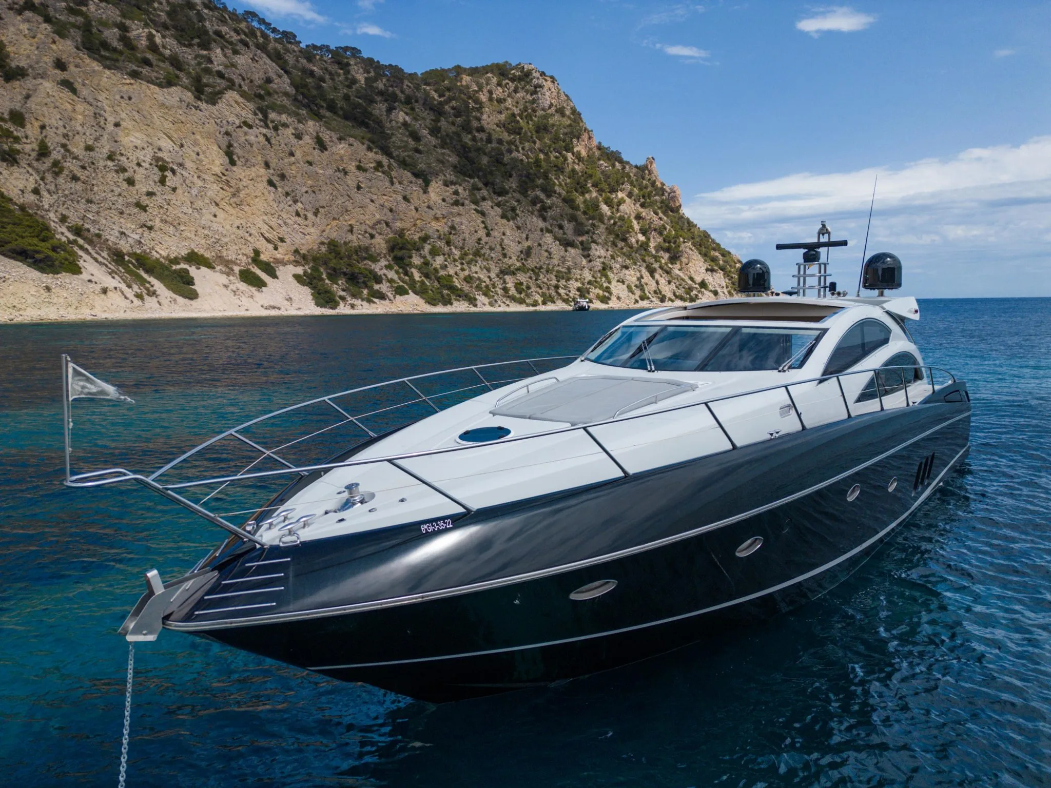 62 Sunseeker Predator "Shadow" — Ibiza Marina Botafoch