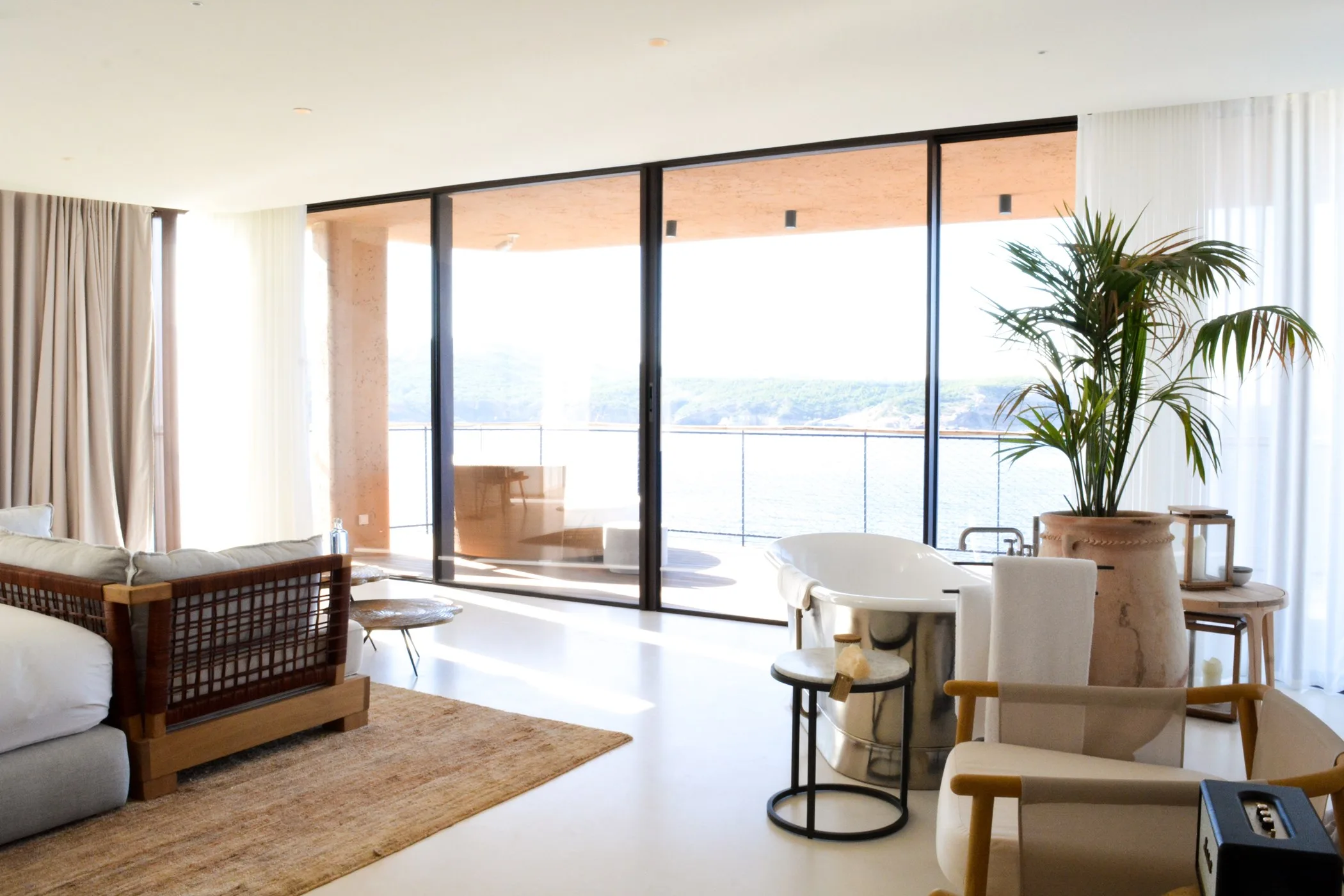 The Cliffhanger Five Mansion — image 48