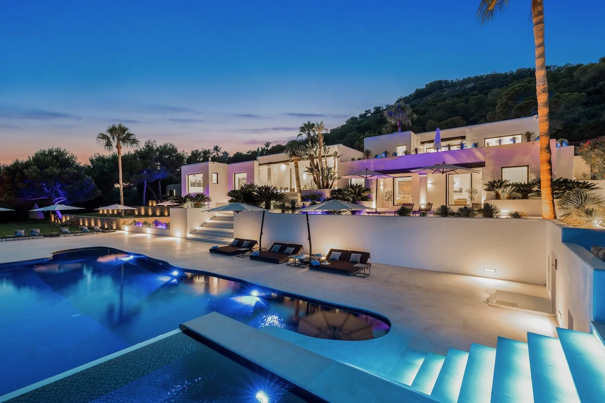 Can Nemo — luxury villa in Cap Martinet — photo 2