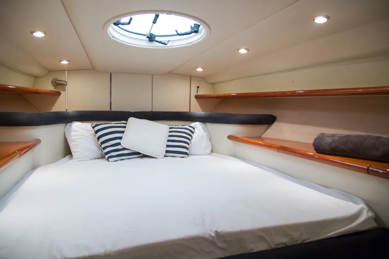 48 SUNSEEKER SUPERHAWK "Watch Me" — image 9