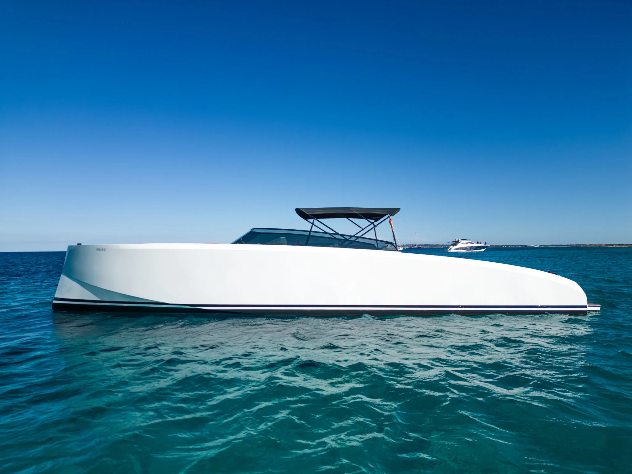 43 Vanquish "Tequila" — Ibiza