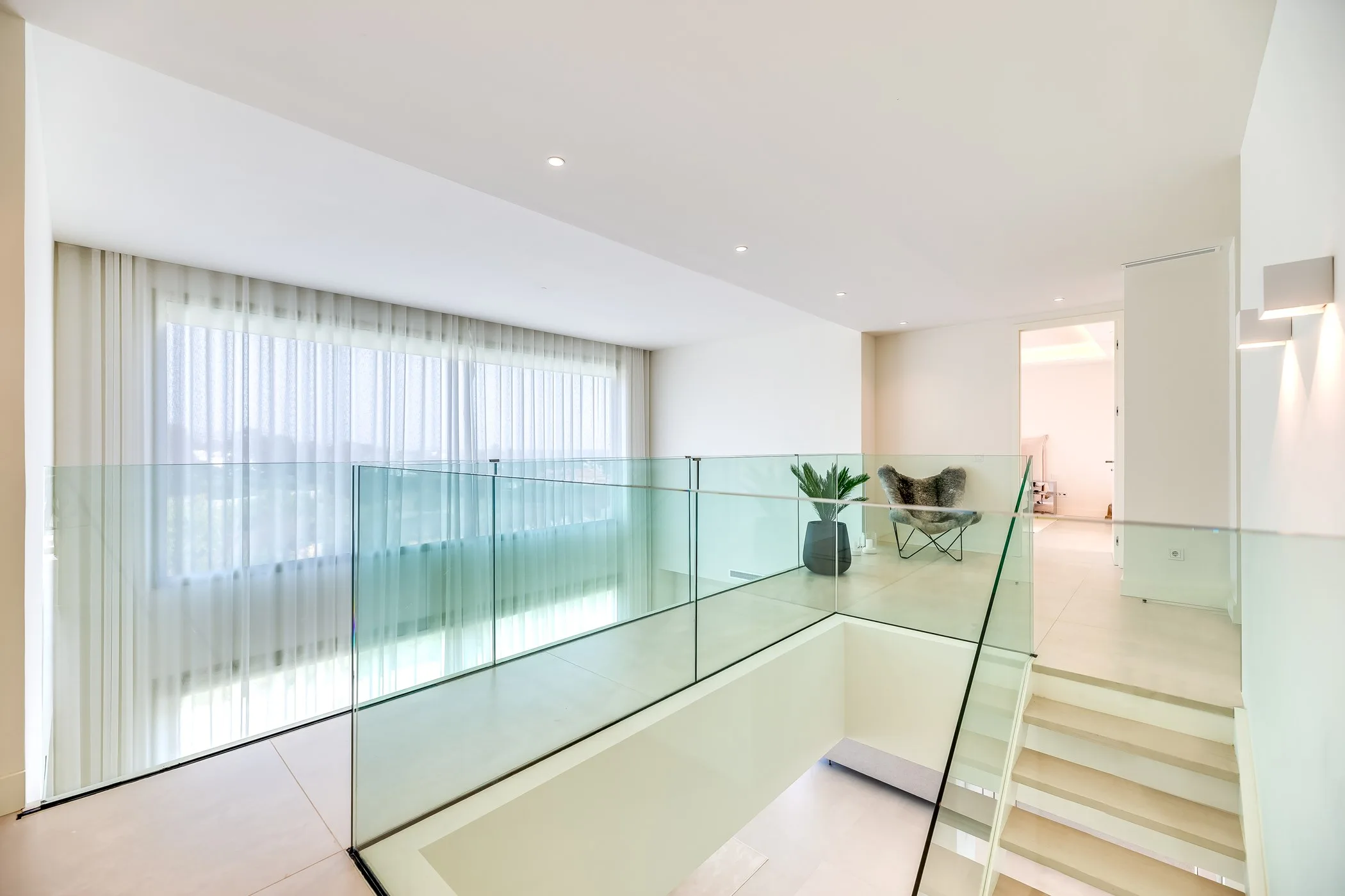 The Golden Penthouse — image 43