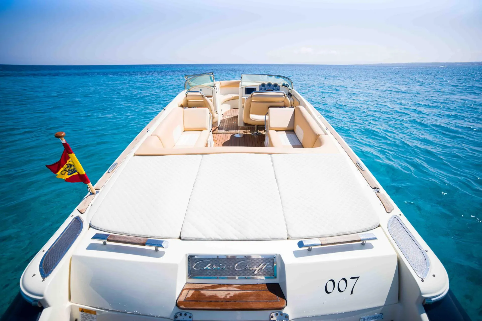 28 CHRIS CRAFT "007" — Ibiza
