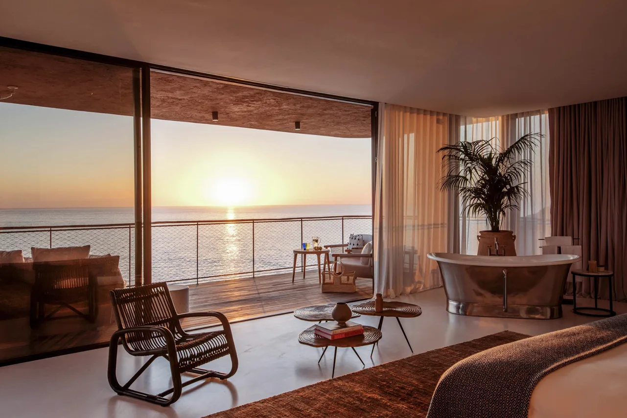 The Cliffhanger Five Mansion — portinatx