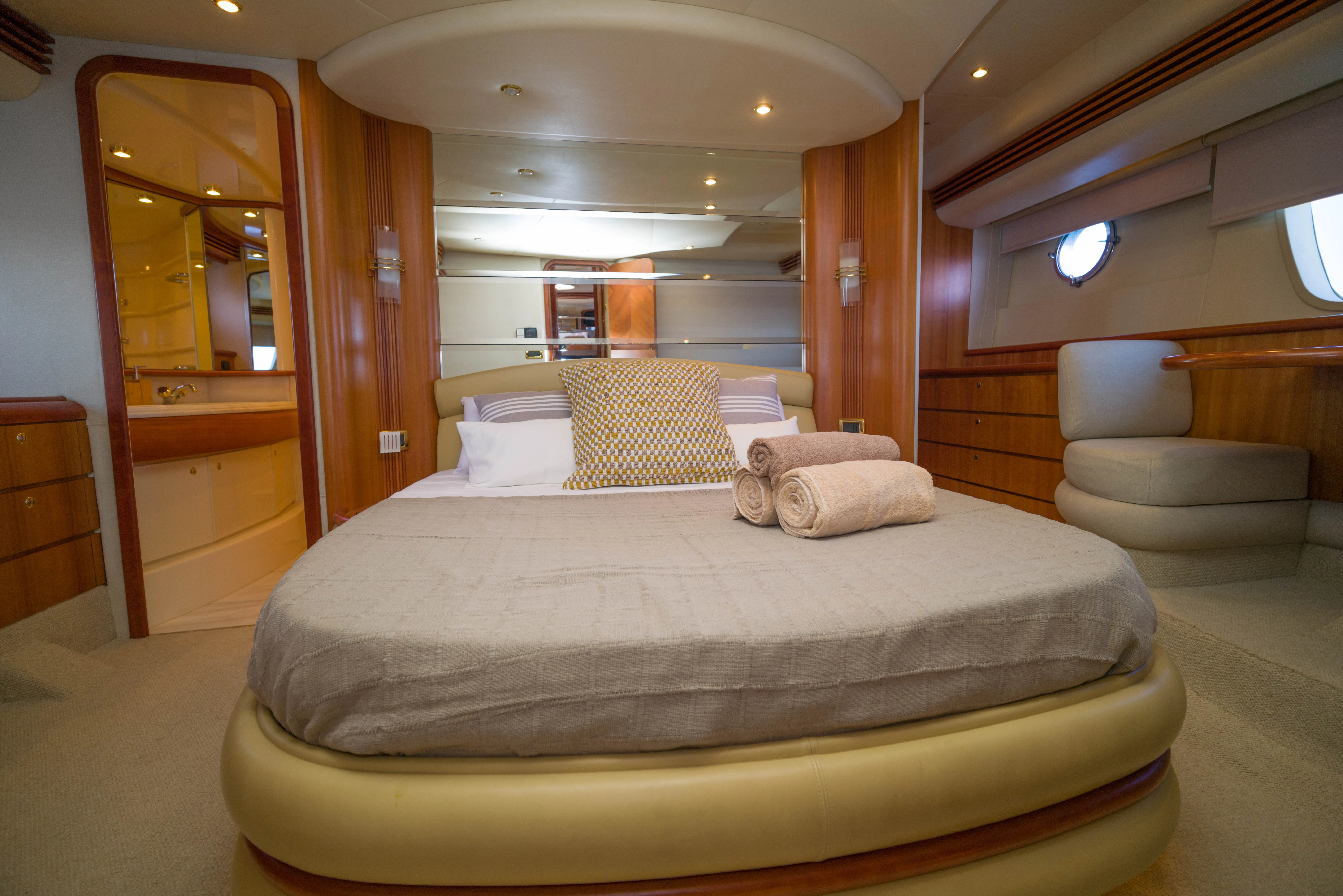 68 AZIMUT 68E "Foundation" — Ibiza