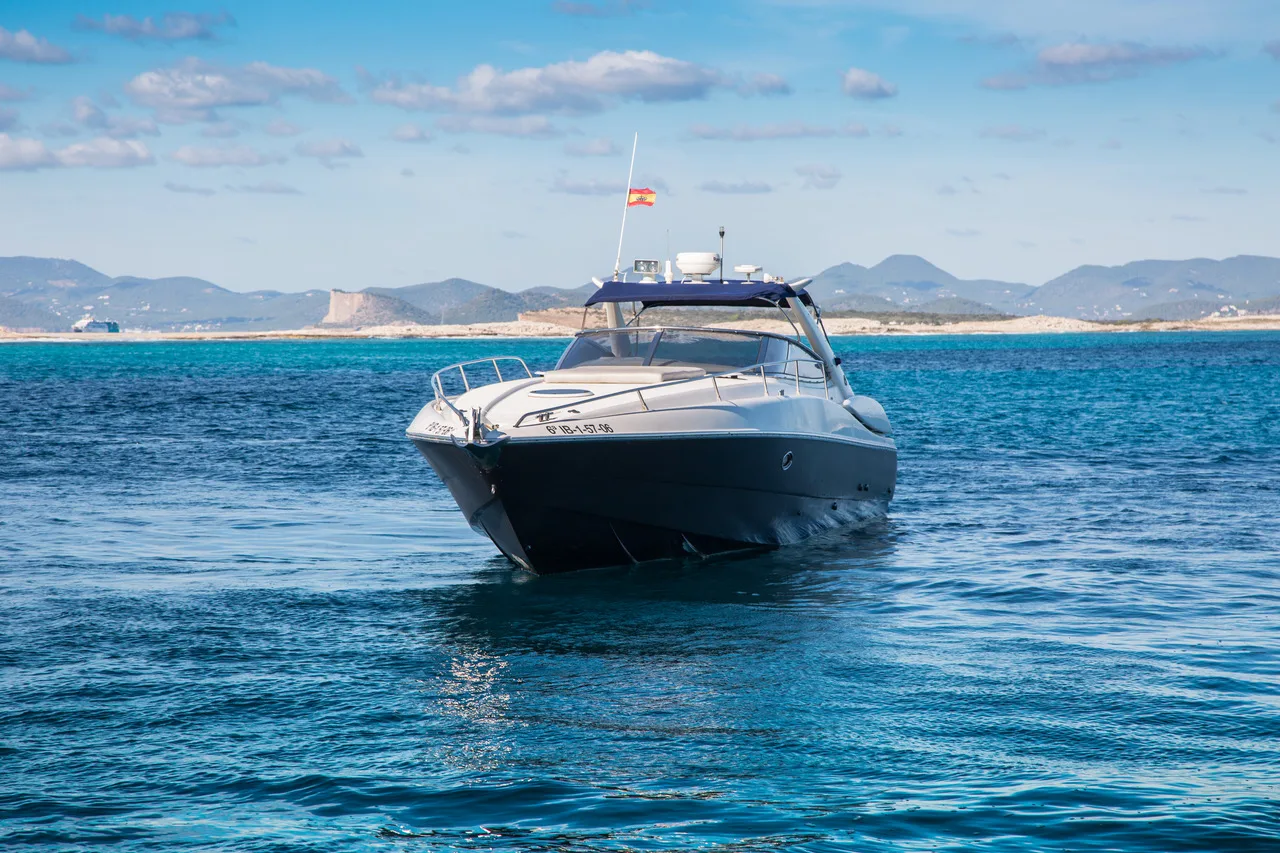 48 SUNSEEKER SUPERHAWK "Watch Me" — Ibiza