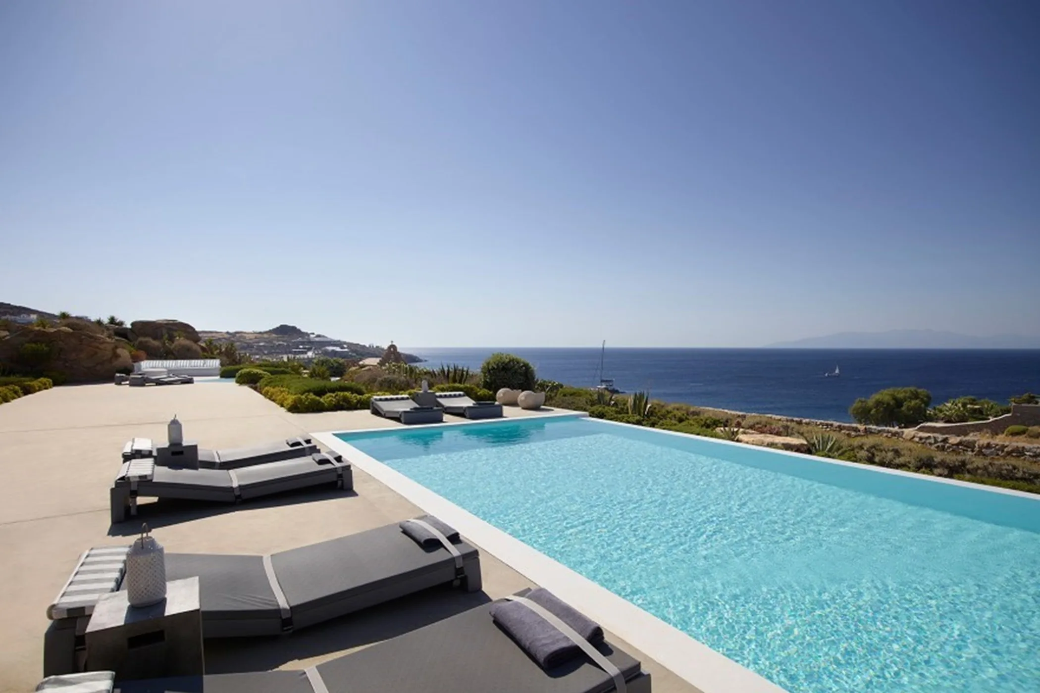 Villa Paris — image 54
