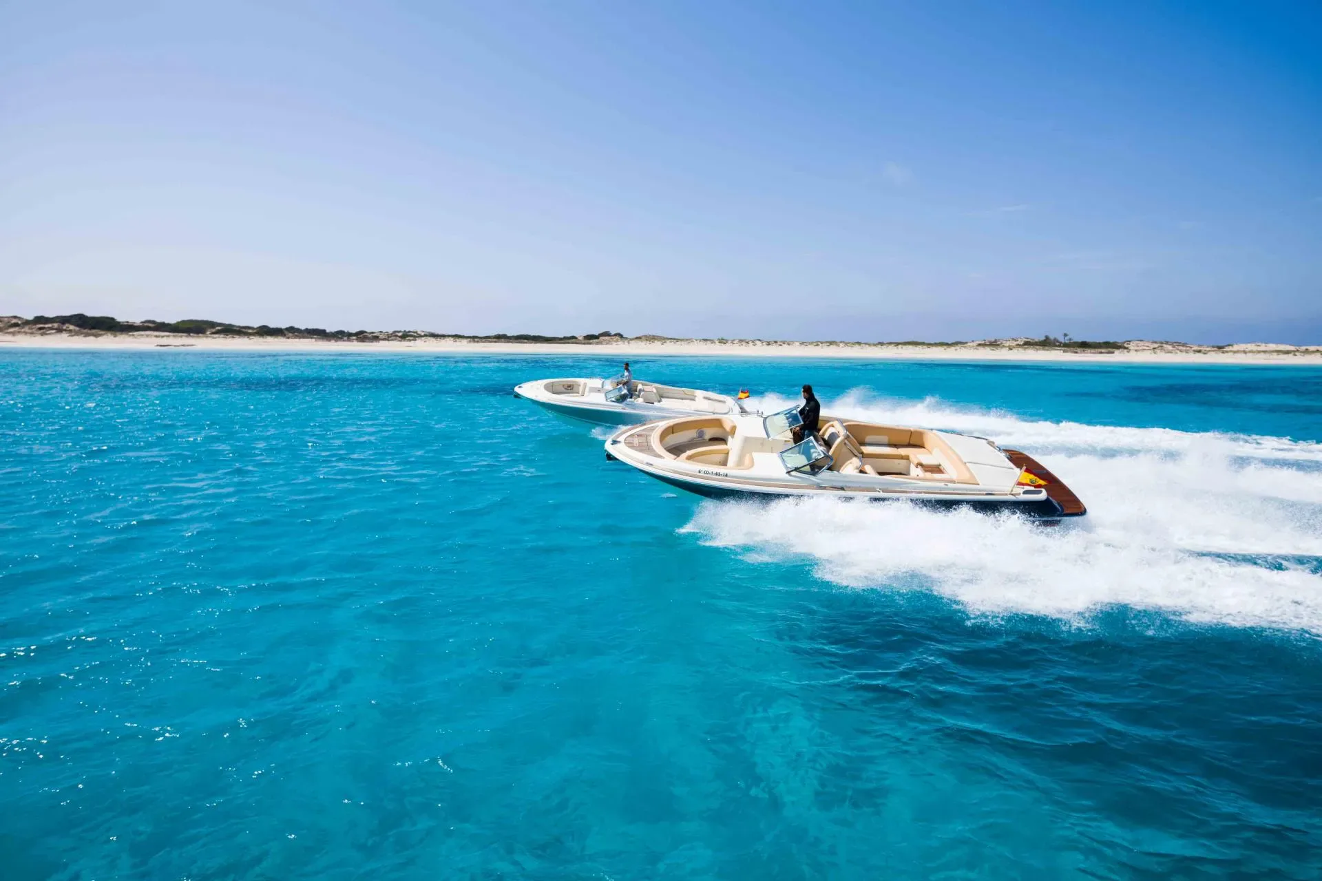 28 CHRIS CRAFT "007" — image 15