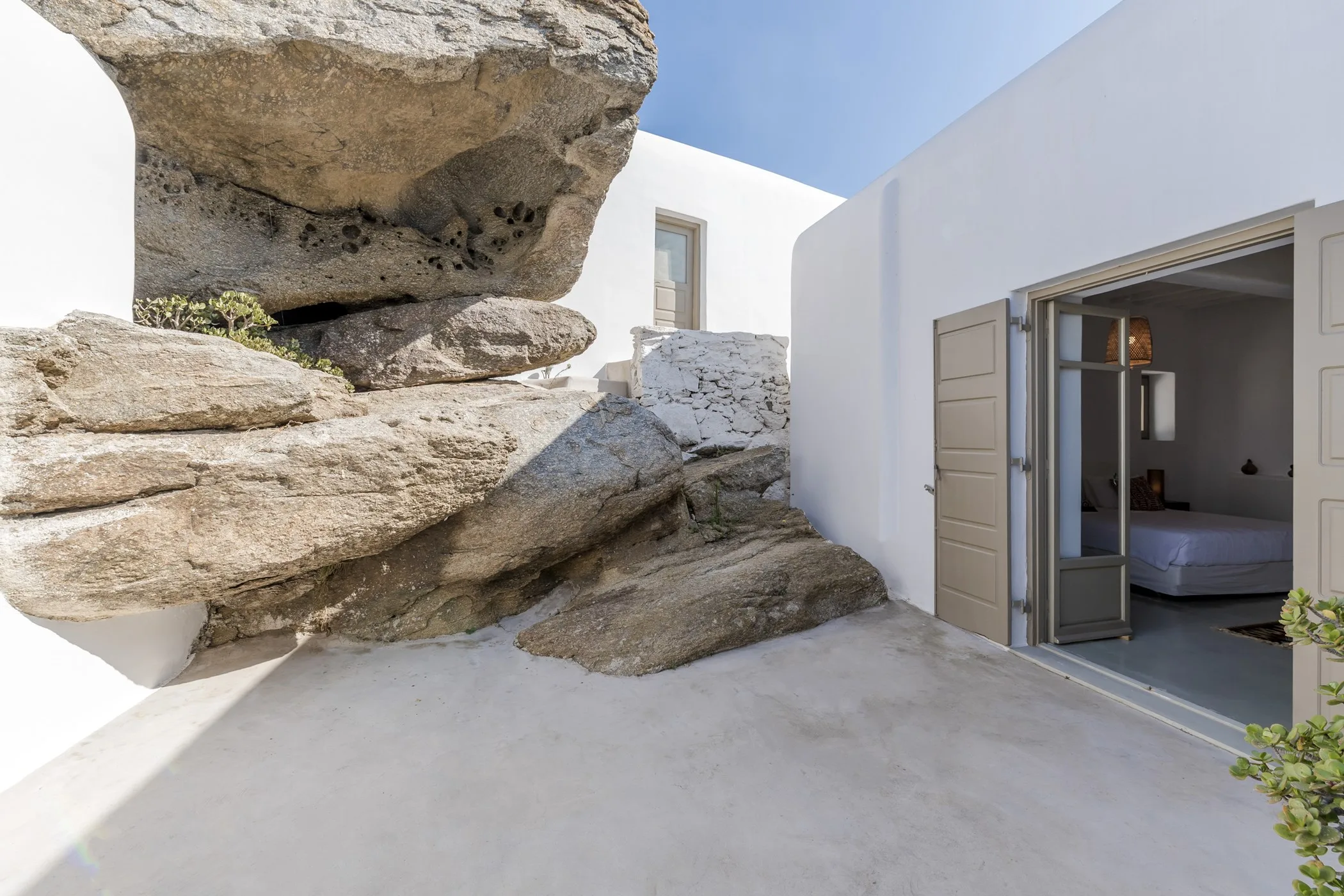 Villa Downtown — image 45