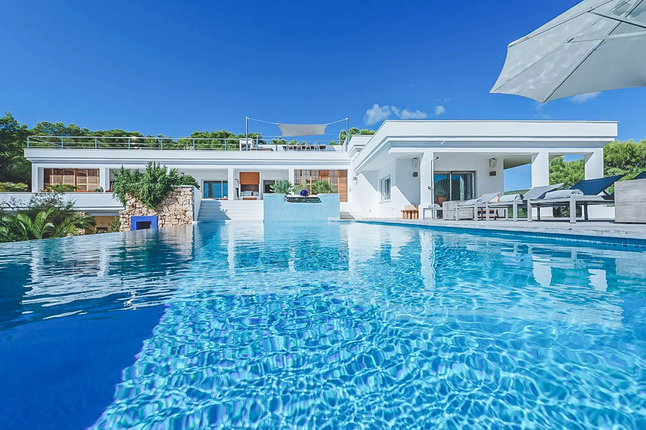 Villa Evelyn — luxury villa in Cala Jondal — photo 2