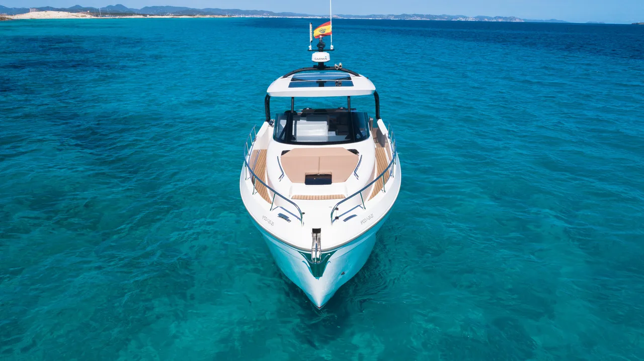 38 ORYX "Oryx" — Ibiza