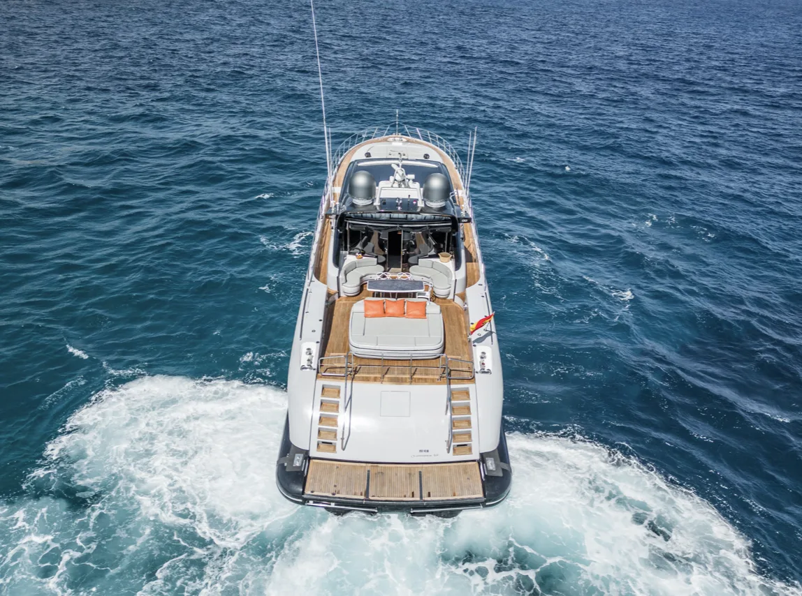 92 Mangusta "Five Star" — Ibiza Marina Botafoch
