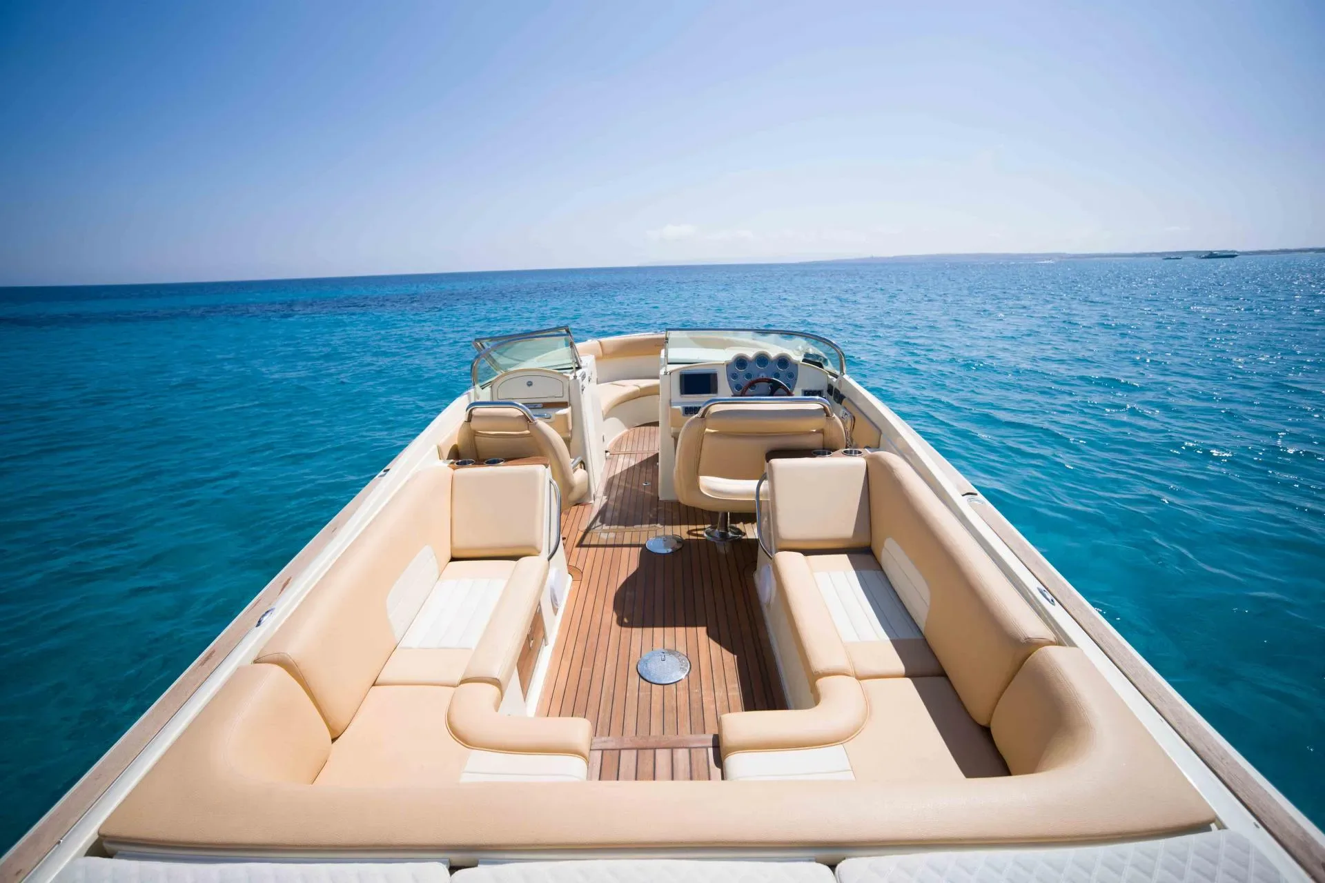 28 CHRIS CRAFT "007" — image 21