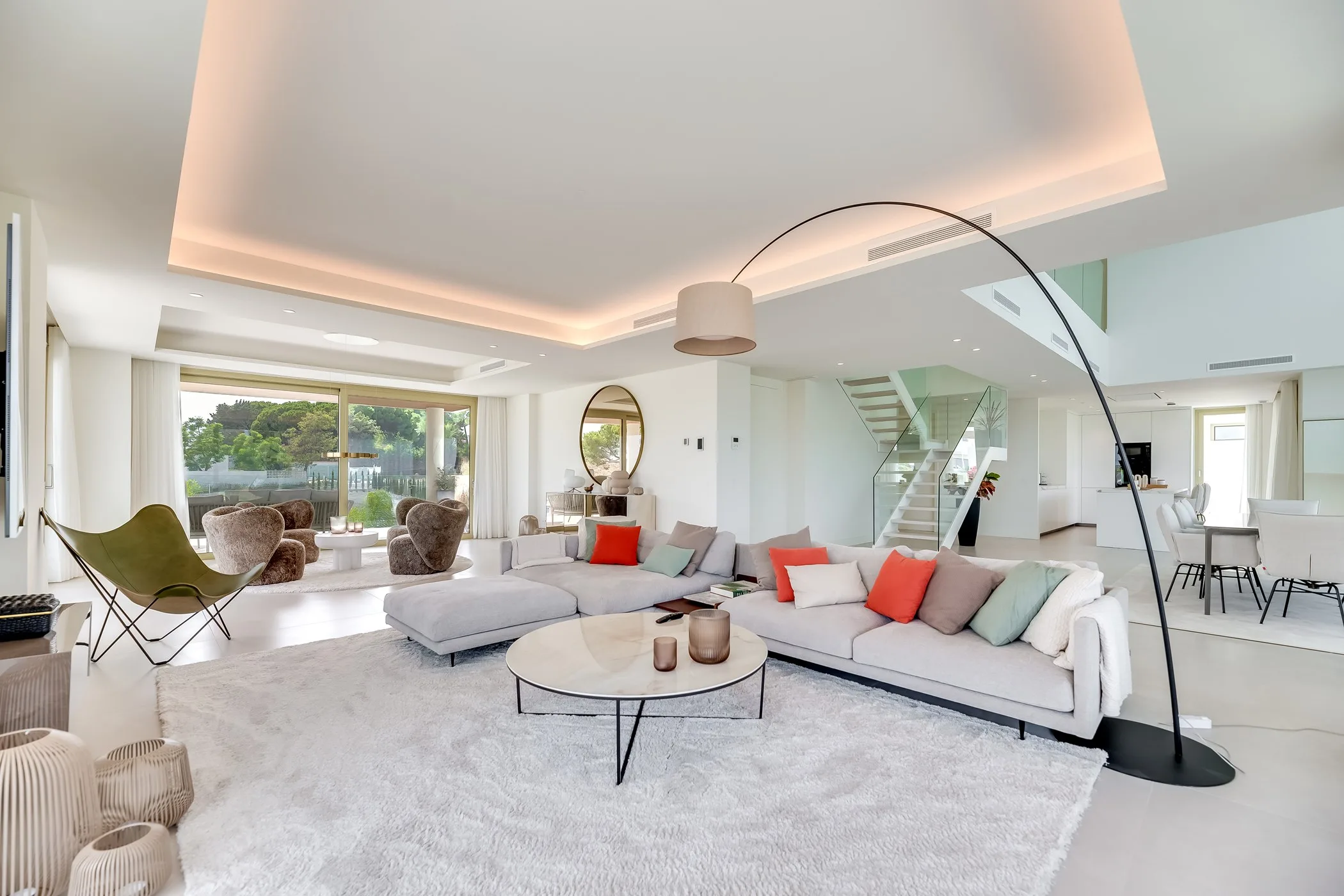 The Golden Penthouse — image 6