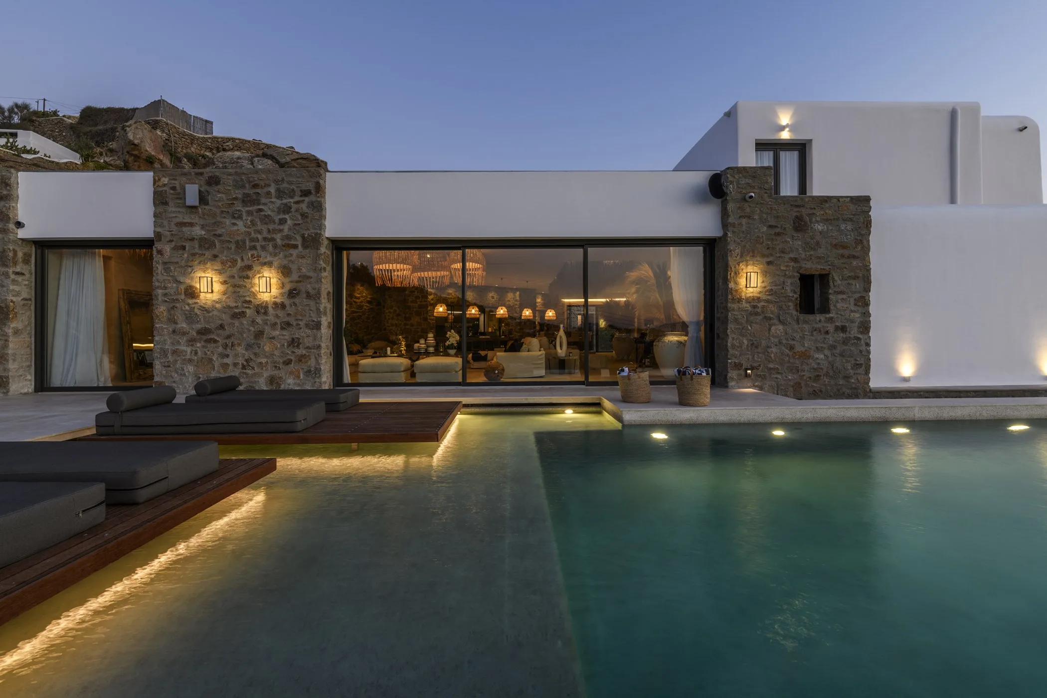 Villa White Mansion — image 37