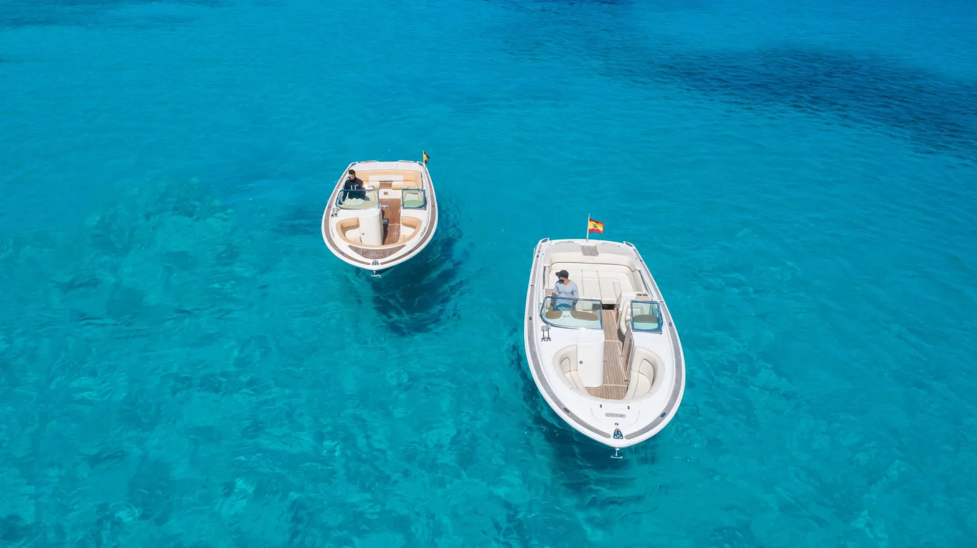 28 CHRIS CRAFT "007" — image 10