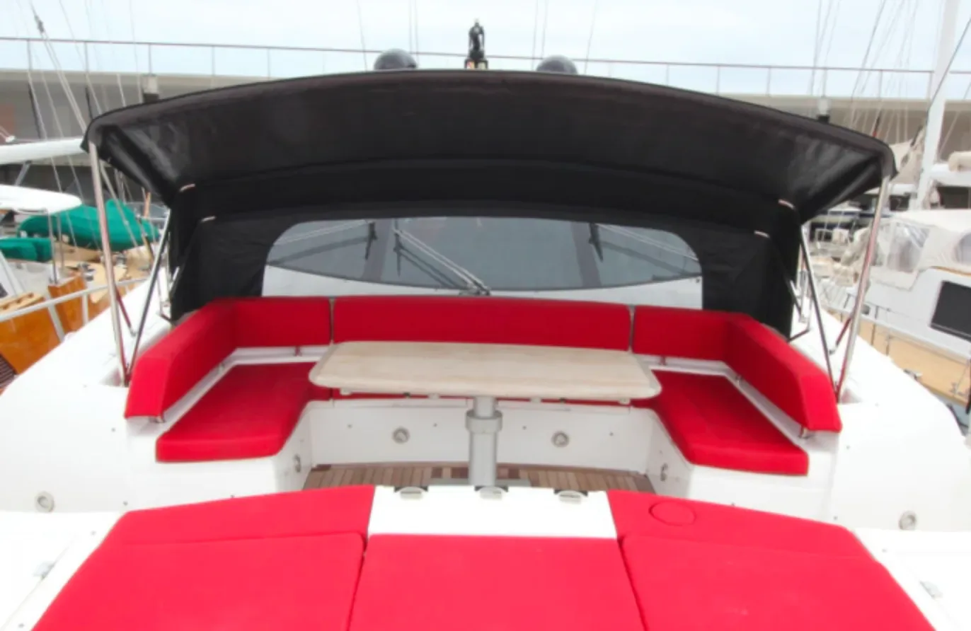 92 Predator "UM7" — image 12