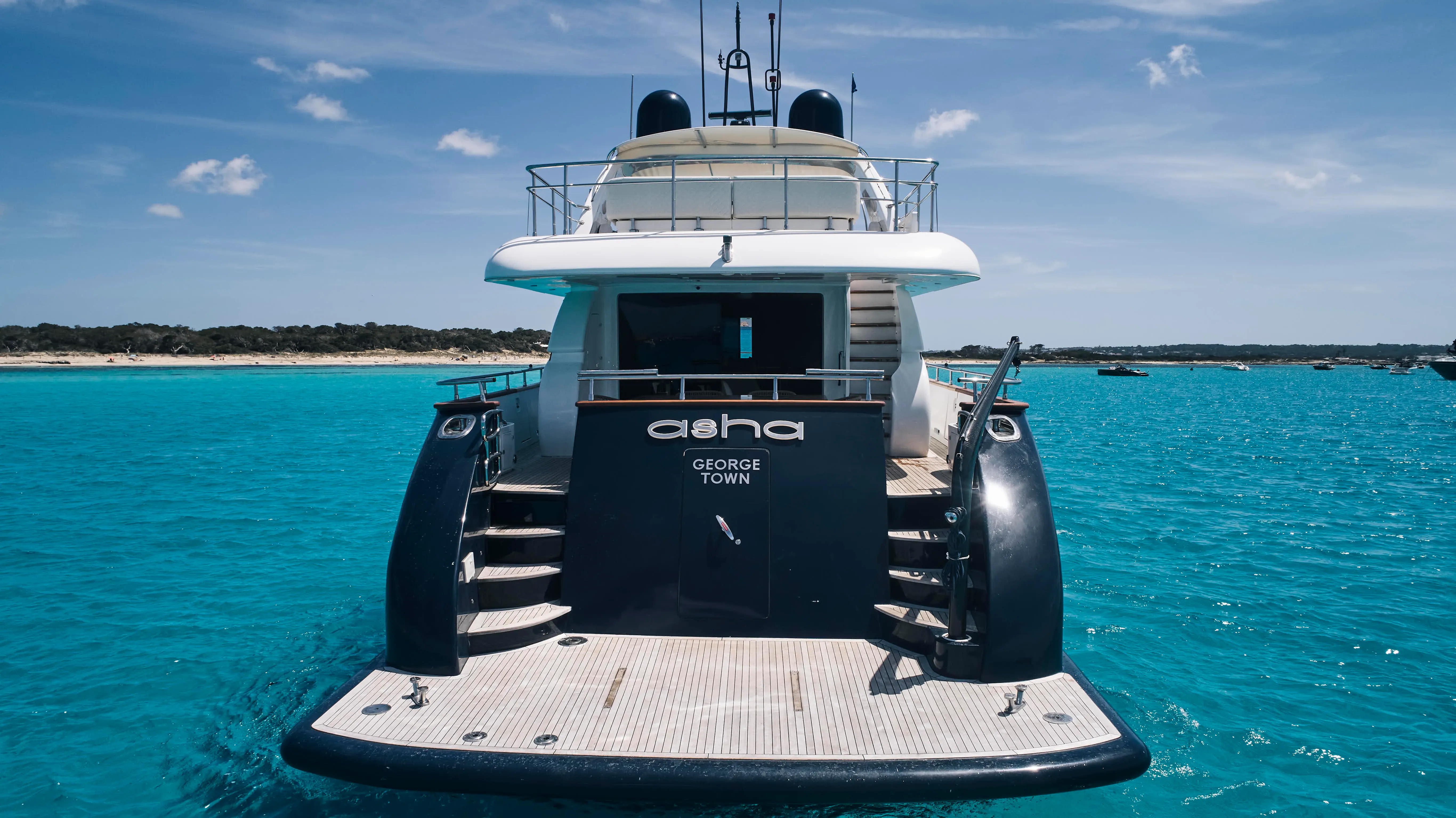 99 MAIORA "Lady KC" — Ibiza Marina Botafoch