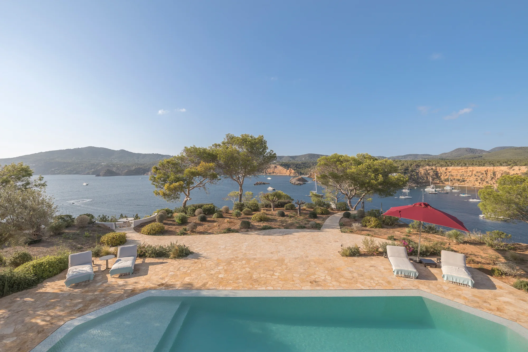 Villa Sea Bliss — luxury villa in Porroig — photo 4