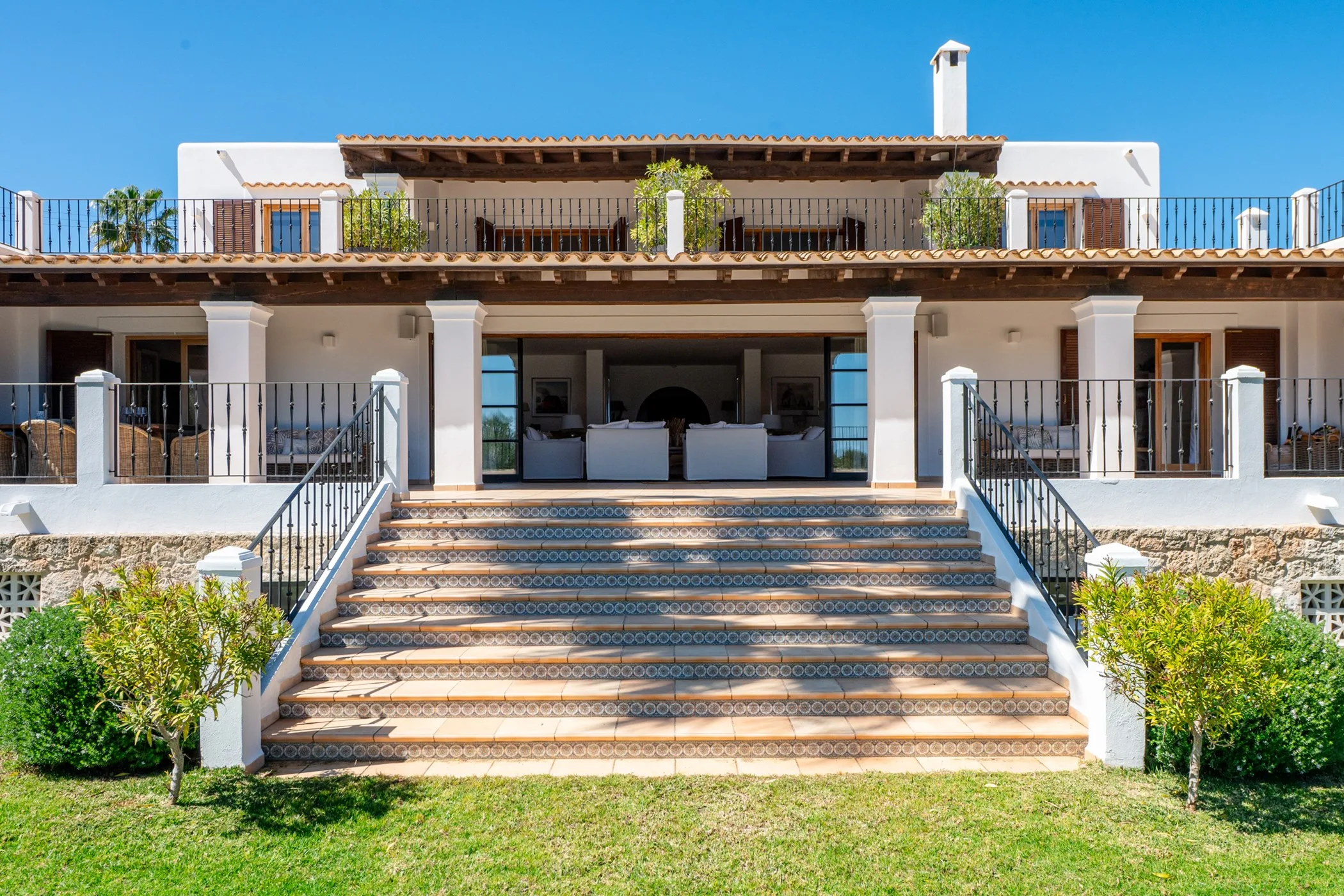 Can Floral — santa-eulalia