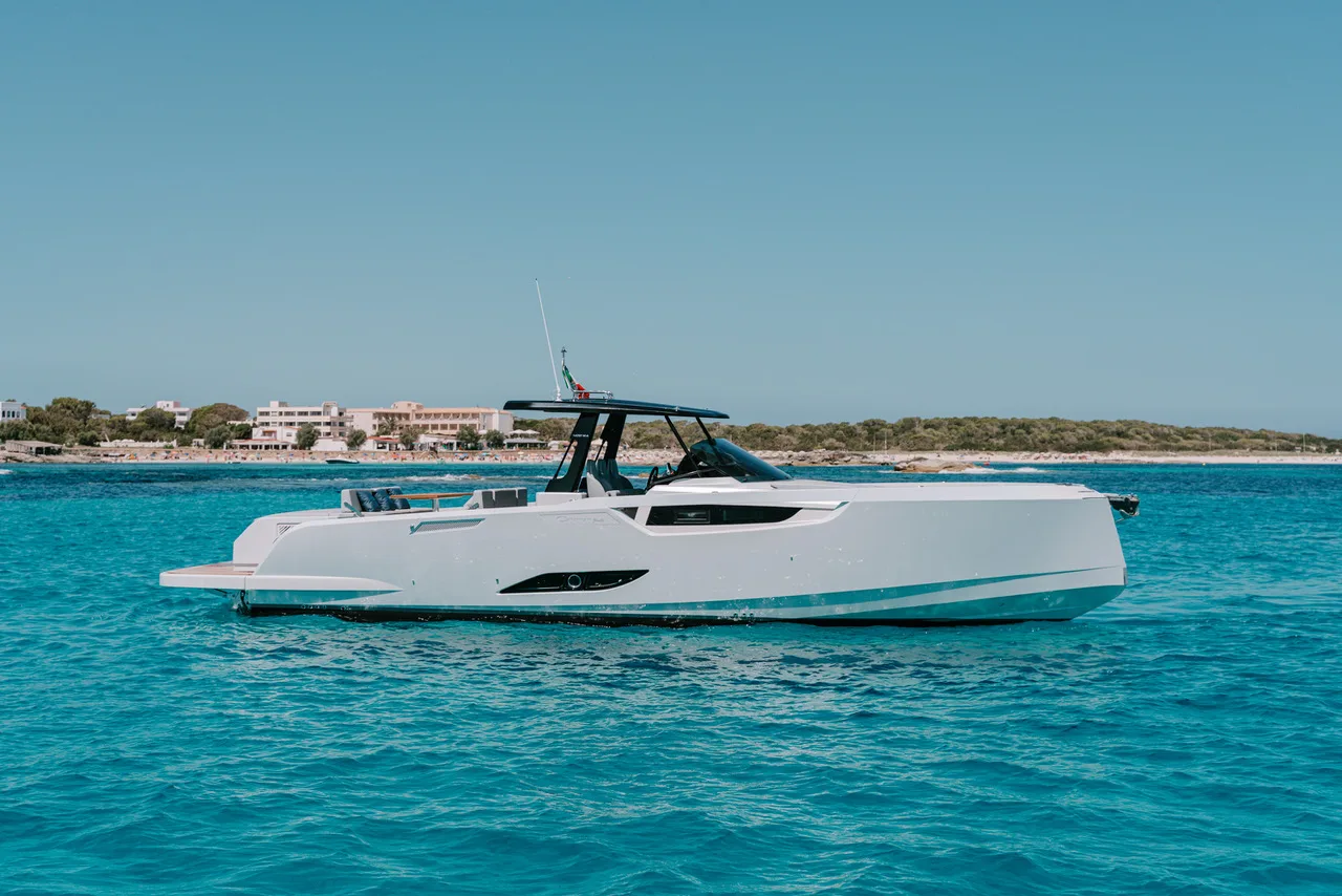 40 Cayman "Caiman" — Ibiza